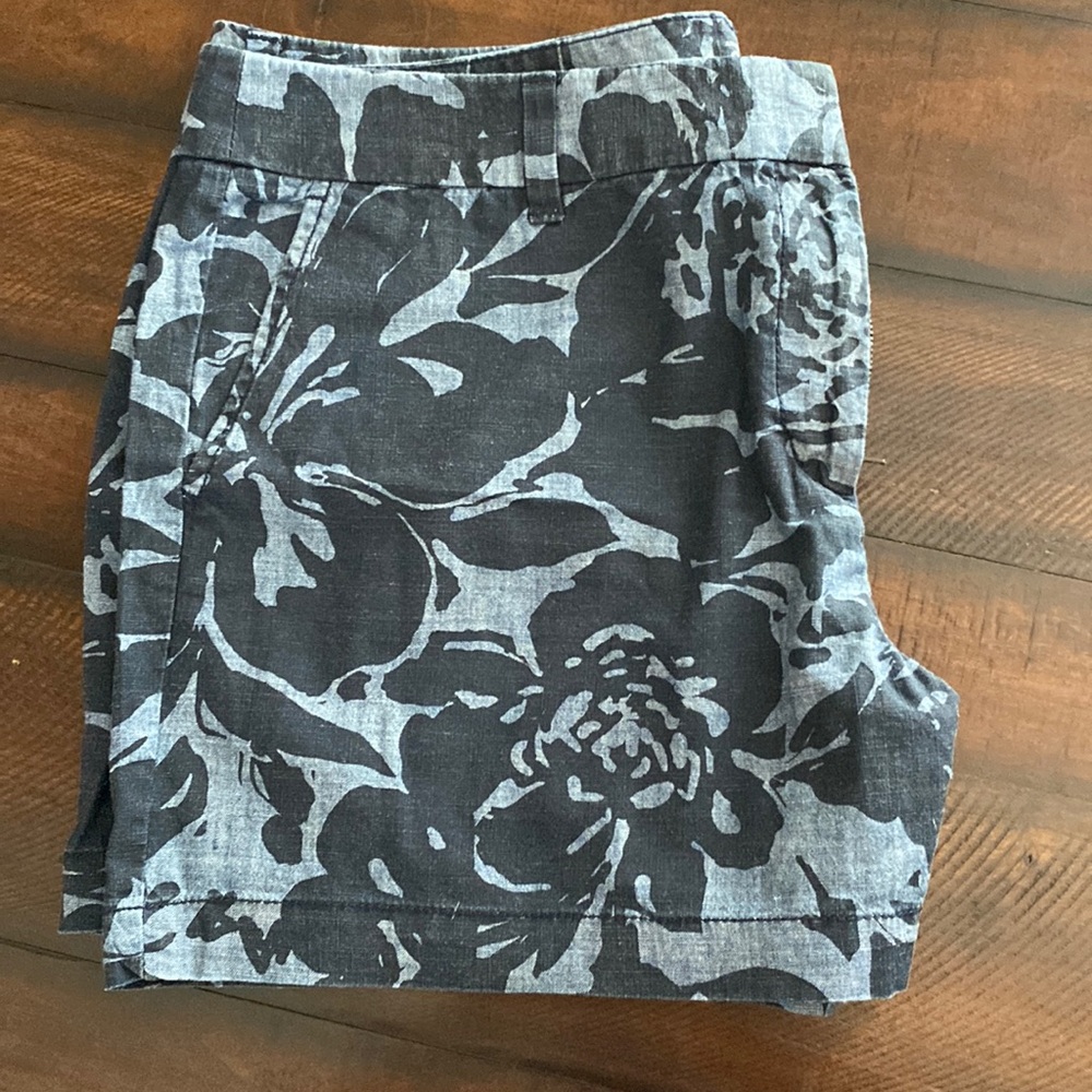 ANN TAYLOR LOFT Denim Look Blue Shorts sz 12